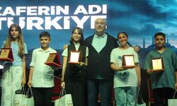 Adana'da 'Demokrasi Nöbeti' tutuldu, şehitler dualarla anıldı