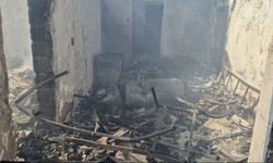 Amasya’da müstakil ev yangında küle döndü