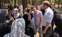 Bakan Bayraktar, teyzesinin cenazesine katıldı