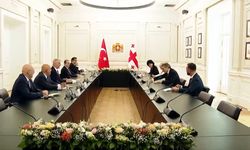 Bakan Bolat, Gürcistan Cumhurbaşkanı Mikheil Kavelaşvili ile bir araya geldi