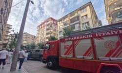 Diyarbakır’da kolonu çatlayan bina tahliye edildi