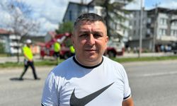 Freni boşaldığı öne sürülen saman yüklü TIR, beton bariyere çarptı