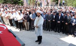 Kazada hayatını kaybeden Yenifakılı Belediye Başkanı, toprağa verildi