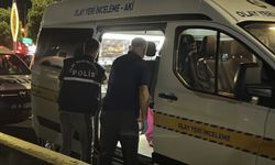 Kocaeli’de ilçe emniyet müdürlüğü önünde silahlı kavga; 2 yaralı