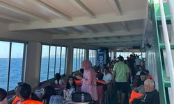 Marmara Adası açıklarında feribotta yangın çıktı