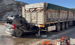 Mersin’deki kazada ölen aynı aileden 5 kişi, yan yana toprağa verildi