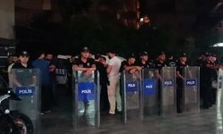 Polisten kaçan şüpheli, boğazına bıçak dayayıp direndi; 1 saatte ikna edildi