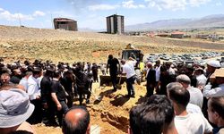 Silahlı saldırıda baba öldü, 3 çocuğu yaralandı (2)