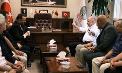 Ümit Özdağ: İzmir’deki yangınlar bal üretimini etkileyecek