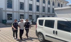 Üvey oğlunu göğsünden bıçakla yaraladı (2)