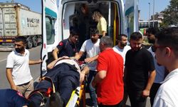 Kazada otomobilde sıkışan sürücü ağır yaralandı