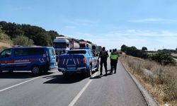 Balıkesir'de amonyum nitrat yüklü tanker devrildi; patlama riskine karşı yol kapatıldı