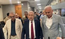 İstanbul- Ümit Özdağ, adliyeye geldi -1