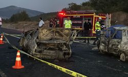 Karabük'te 2 otomobilin çarpıştığı kazada yangın çıktı; 3 ölü, 5 yaralı/ Ek fotoğraflar
