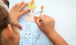 Kızılay'dan deprem bölgesindeki öğrencilere eğitim desteği