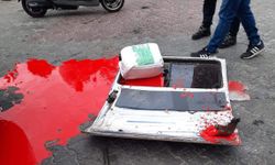 Trenin hemzemin geçitte çarptığı minibüsün sürücüsü yaralandı