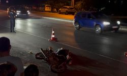 Yol kenarına devrilmiş motosikletinin yanında ölü bulundu