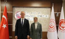 Bakan Göktaş, KKTC Çalışma ve Sosyal Güvenlik Bakanı Hasipoğlu ile bir araya geldi