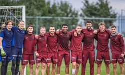 Edin Visca, genç oyunculara rehberlik ediyor