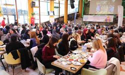 5 Aralık Dünya Gönüllüler Günü’nde genç gönüllüler kahvaltıda buluştu