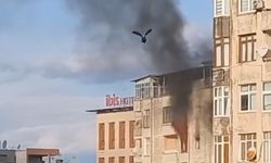 Adana’da apartmanın 6. katında çıkan yangın söndürüldü