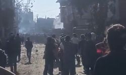 Adana'da bir mahalle taş, şişe ve sopalarla birbirine girdi