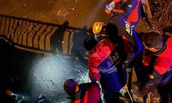 Ağrı’da köprüden düşen kişi ekiplerin hızlı müdahalesiyle kurtarıldı