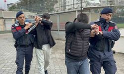 Araçlarında uyuşturucu hap ele geçirilen 2 kişi gözaltına alındı