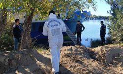 Balık avlamaya gelen vatandaşlar Manavgat Irmağında erkek cesedi buldu