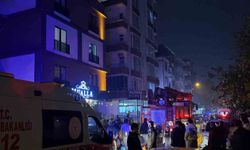 Batman’da cinnet getiren şahıs, evinin eşyalarını sokağa fırlattı