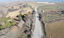 'Benim arazim' dedi, köy yolunu kestirdi