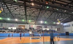 Bitlis’te ‘Okul Sporları Voleybol İl Şampiyonası’ başladı