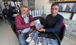 Bodrum'da emekli polis memurundan şiir kitabı imza gününe yoğun ilgi