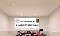 Burdur’da 1 milyon 300 bin liralık kaçak ürün ele geçirildi: 1 gözaltı