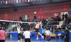 Çal’da düzenlenen voleybol turnuvasında final maçları heyecanı zirveye taşıdı
