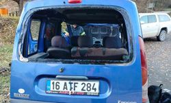 Çorum’da otomobil şarampole devrildi: 3 yaralı