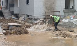 Delinen doğal gaz borusu ekipleri alarma geçirdi