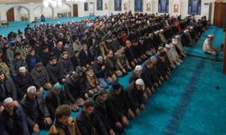 Erzincan'da Üç Aylar başlangıcında Terzibaba Külliyesi'nde sabah namazı programı düzenlendi