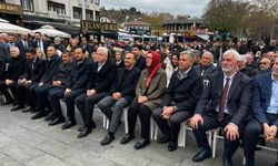 Eyüpsultan'da Karadeniz rüzgarı esti: Vatandaşlara 1 ton hamsi ikram edildi