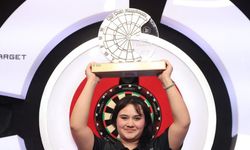 İngiltere’de fırtına gibi esen Denizlili Zehra dünya şampiyonu oldu