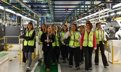 Kadının Güçlenmesi Bursa Platformu üyeleri, Oyak Renault’da buluştu