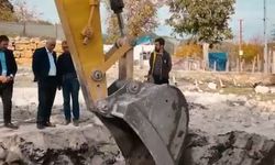 Kahramanmaraş’ta kepçeyle mozaik arandı