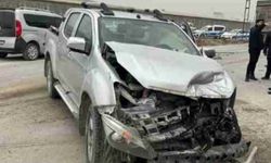 Karapınar'da tır ile kamyonet çarpıştı: 1 yaralı