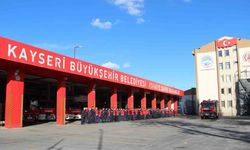 Kayseri Büyükşehir İtfaiyesi, Kırıkkale’deki kimya fabrikası yangınına destek için harekete geçti