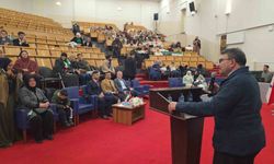 Kütahya’da eğitim gören Suriyeli öğrenciler, Baas rejiminin devrilmesinin birinci yıl dönümünü kutladı