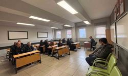 Müdür Kilitci: "Velilerin bilinçli tutumu öğrencilerin başarısında önemli rol oynamaktadır"