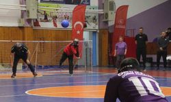 Ordu’da görme engelliler ile protokol arasında ‘goalball’ maçı
