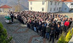 Otomobilin çarpması neticesinde hayatını kaybeden şahıs defnedildi