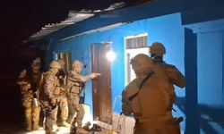 Polisten sokak satıcılarına operasyon: 13 şüpheli gözaltında