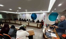 Salihli’de üniversite öğrencilerine mobil fotoğraf eğitimi